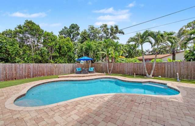 4868 Canal Drive, Lake Worth  (Unincorporated) , FL 33461 - 8157 photos photos