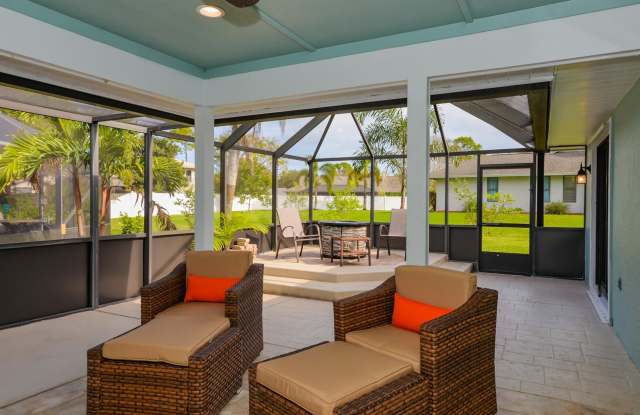 2411 NE Pinecrest Lakes Boulevard Gallery 3