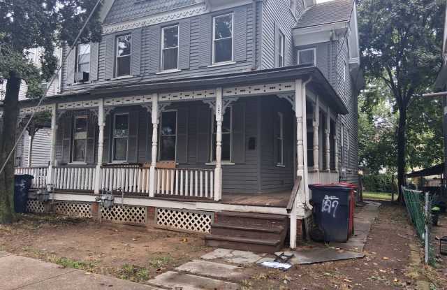Spacious 4 bedroom Home FOR RENT in Bridgeton $2150 Gallery 3