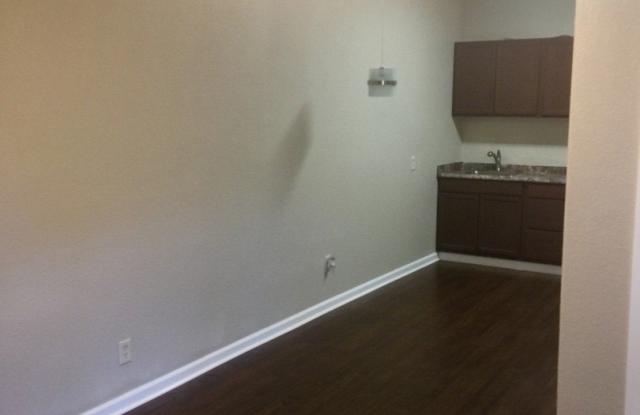 2011 S San Jacinto St. Gallery 3