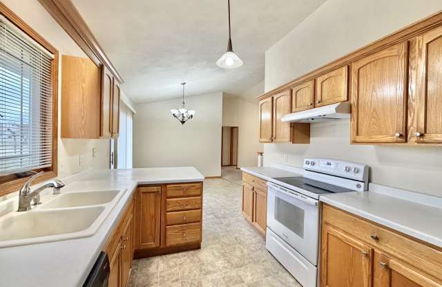 2402 Stonefield Lane - 1 Gallery 3