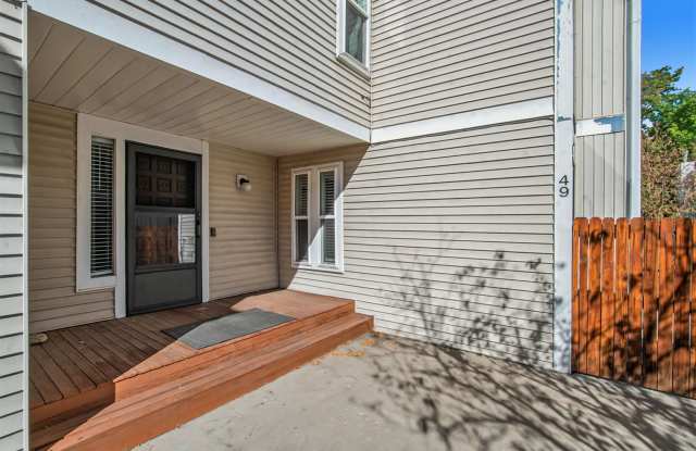 Spacious 2Bed/2.5Bath Townhouse in Central Denver photos photos
