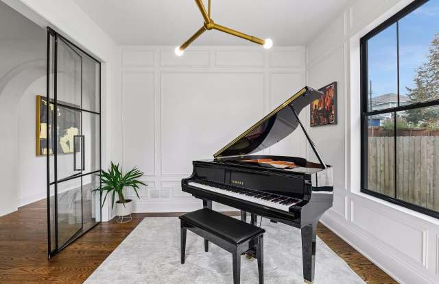 5925 Chowen S Avenue Gallery 4