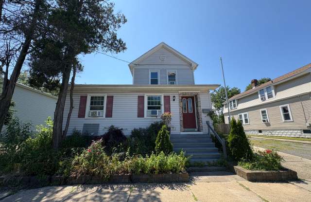 3 Bedroom Single Family House for Rent in Neptune! photos photos