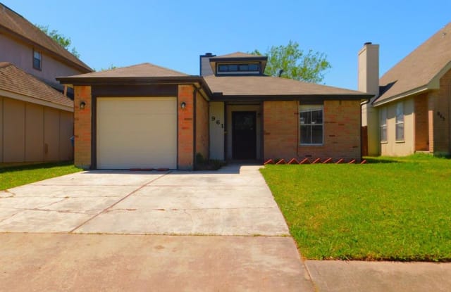 961 Leadenhall Circle - 961 Leadenhall Circle, Channelview, TX 77530