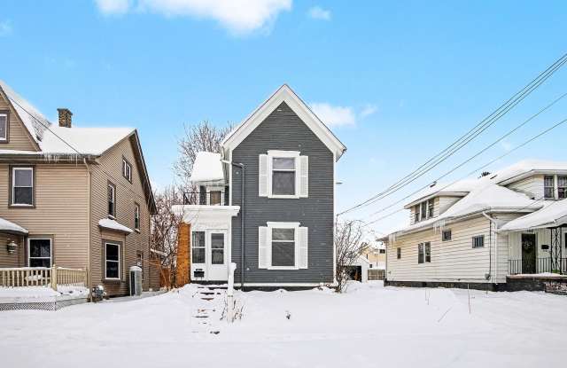 1364 Union Ave NE # 1 photos photos