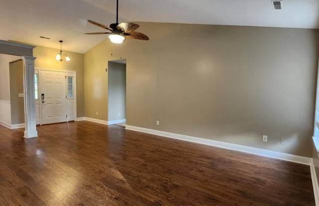 1159 Shoreland Gallery 4