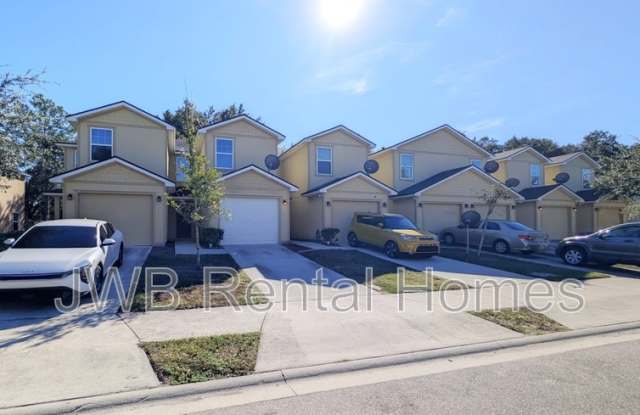 7808 Playschool Ln - 7808 Playschool Lane, Jacksonville, FL 32210