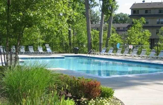 Spacious 3R2B Condo in Walled Lake Gallery 4