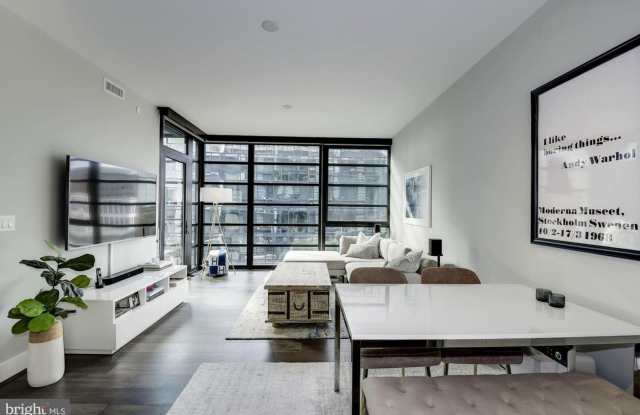 River-View 2BD Luxury Condo with Balcony and Parking! photos photos