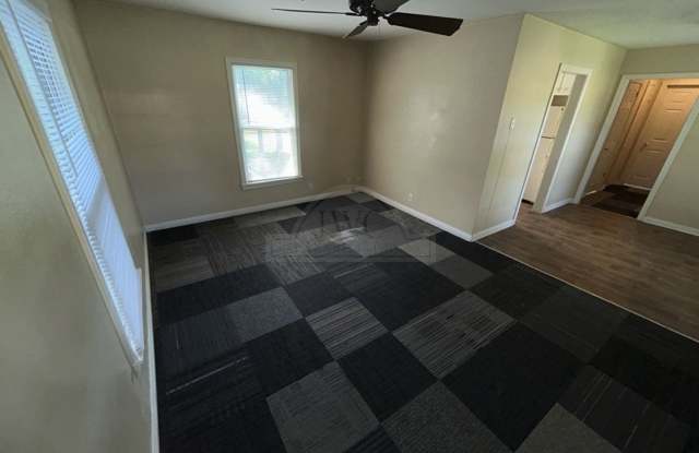 1102 Stewart, Killeen Gallery 4