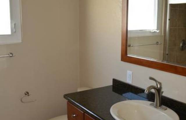 Remodeled 1 bed 1 bath all utilities included photos photos