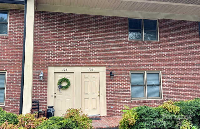 125 Hillcrest Drive photos photos