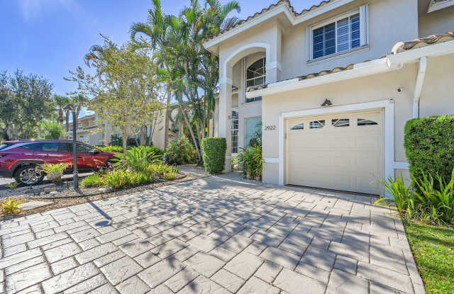 2922 Port Royale Lane S photos photos