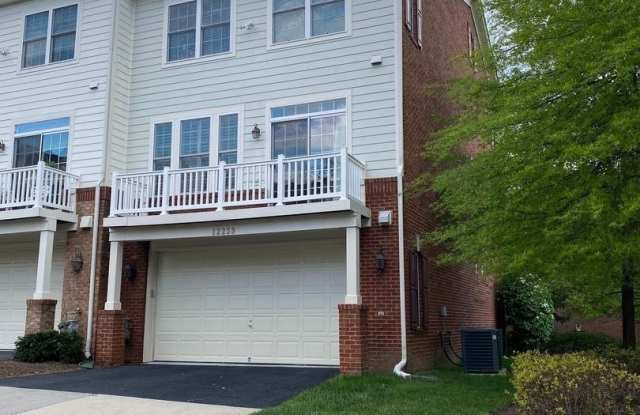 12239 WATER ELM Lane Gallery 2