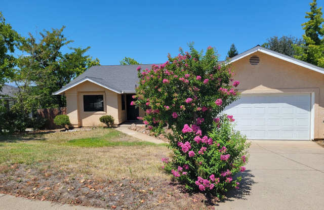 3 Bedroom House Near Schools and Hiking photos photos