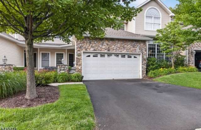 90 Winged Foot Dr Gallery 2