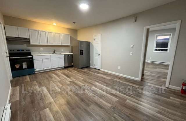 14 Smith St - 14 Smith Street, West Warwick, RI 02893