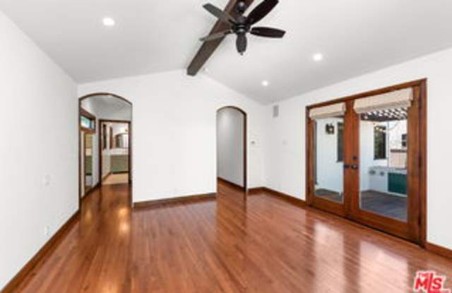 1039 Hi Point Street photos photos