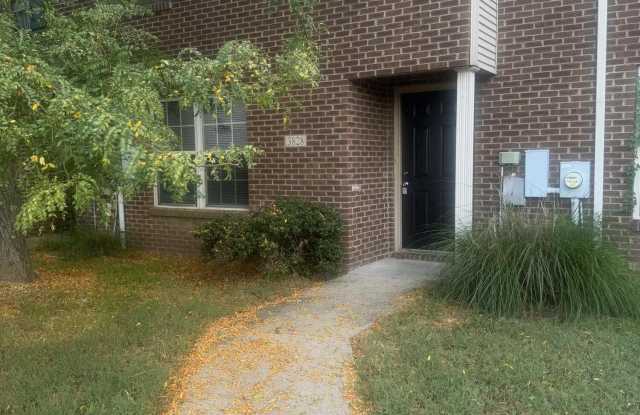 3828 Pinecrest Way Gallery 2
