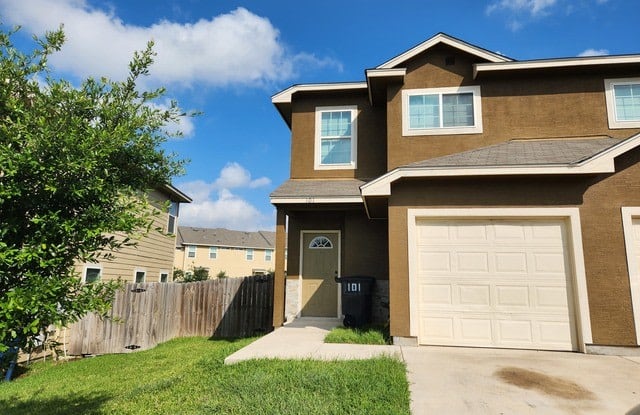 6611 ARANCIONE AVE - 6611 Arancione Avenue, San Antonio, TX 78233