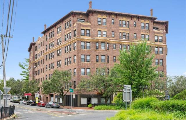 8 Barstow Road unit: 2B photos photos