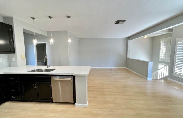 1240 Lemon Court Gallery 3