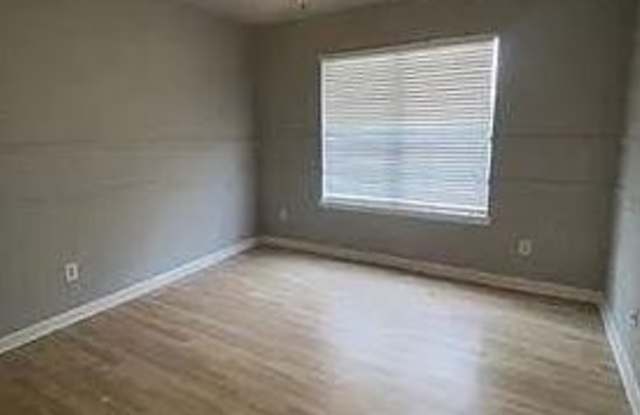 1363 Wilkes Crest Court Gallery 4