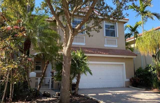 1940 Sweetbay Way - 1940 Sweetbay Way, Hollywood, FL 33019