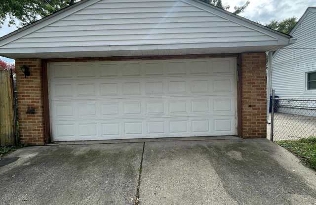 Fall in Love with This Charming 3-Room Ranch! Gallery 3