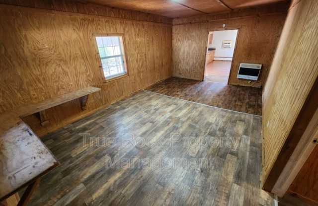 205 East Main (Asher) Gallery 2