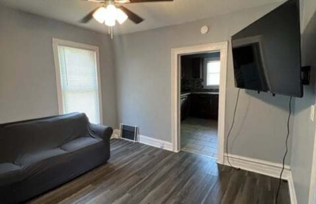 1611 East Fayette St - Apt 2 Gallery 2