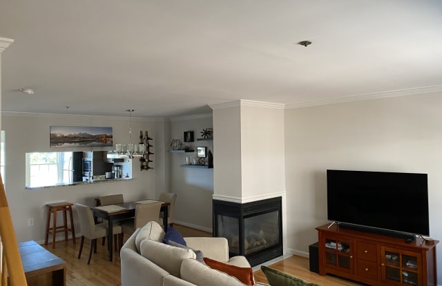 3042 South Glebe Road - 3042 South Glebe Road, Arlington, VA 22206