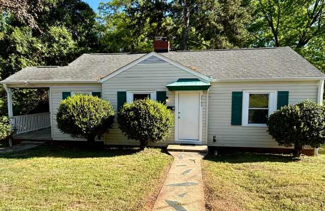 Charming 3-Bedroom Home Near South End – Quiet Street & Great Location! photos photos