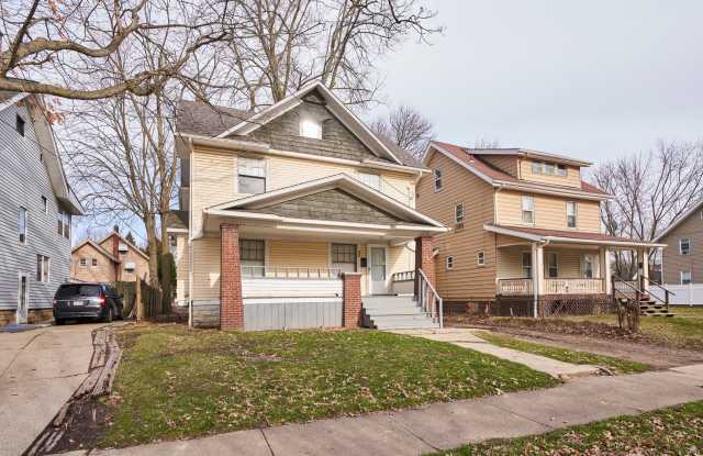 5 Bedroom home available photos photos