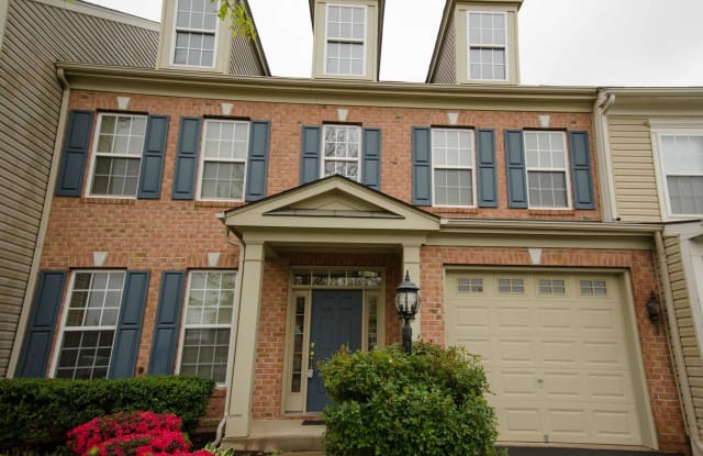9303 BRANCH PARK TERRACE - 9303 Branch Park Ter, Linton Hall, VA 20136