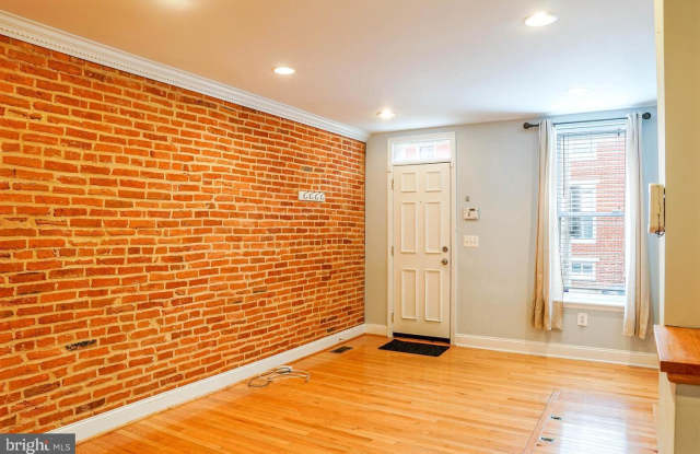1616 CLARKSON STREET Gallery 3