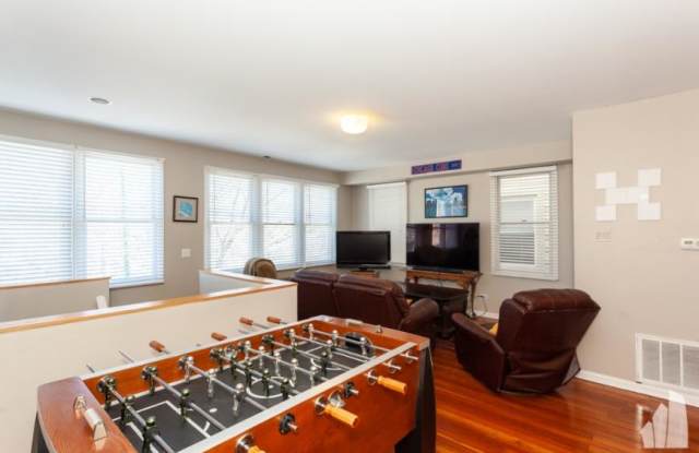 2440 North Ashland Avenue photos photos 2440 North Ashland Avenue photos photos