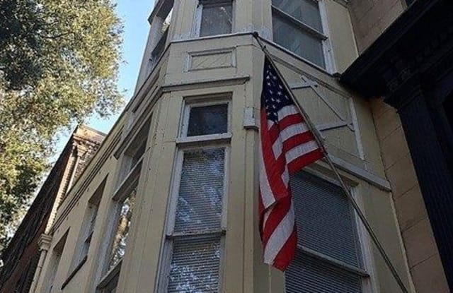 15 West Jones Street - 15 West Jones Street, Savannah, GA 31401
