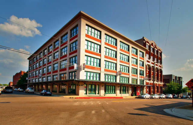 408 S FRONT St photos photos