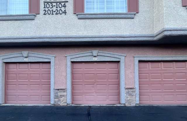 RENT READY!! CUTE 3 BD/2BA CONDO LOCATED IN GATED SUMMERLIN COMMUNITY! Gallery 4
