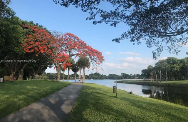 15600 SW 106 LN - 15600 Southwest 106th Lane, The Hammocks, FL 33196