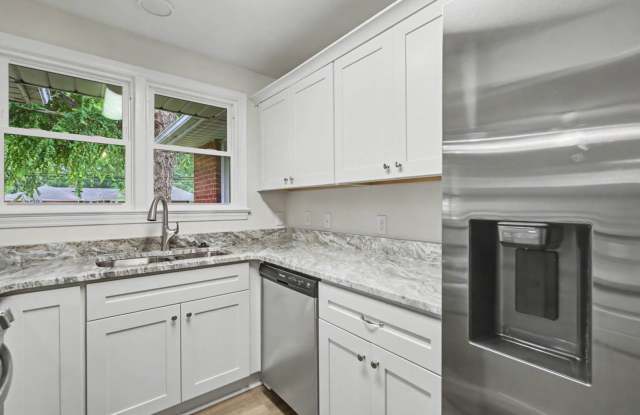 Recently renovated 3-bedroom, 3-bath home with a spacious fenced yard in Virginia Beach. Gallery 4