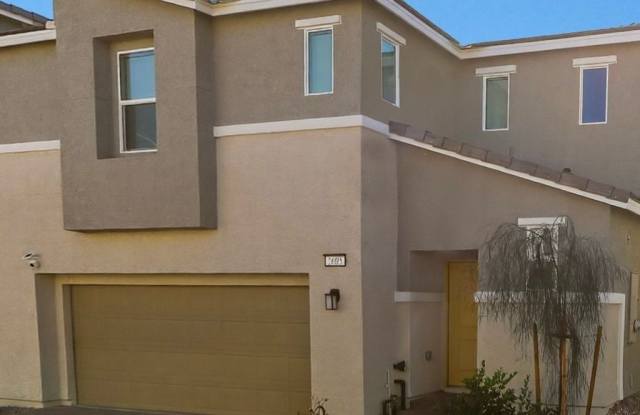 2695 Tangerine Cloud Avenue photos photos