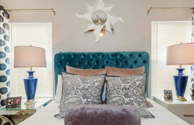 1779 FM1101 Gallery 2