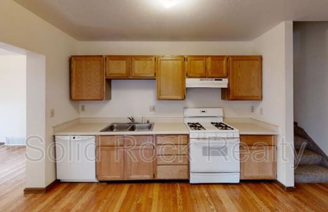 931 North Wahsatch Ave photos photos