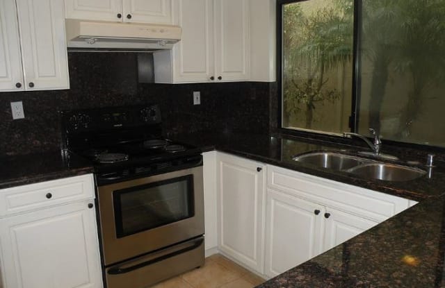 5 Fasano - 5 Fasano, Irvine, CA 92620