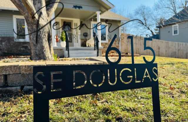 615 SE Douglas photos photos