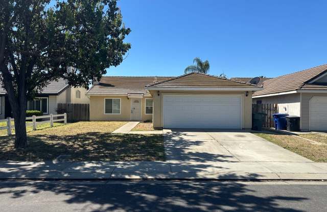 4 Bedroom Single Family Home! photos photos 4 Bedroom Single Family Home! photos photos