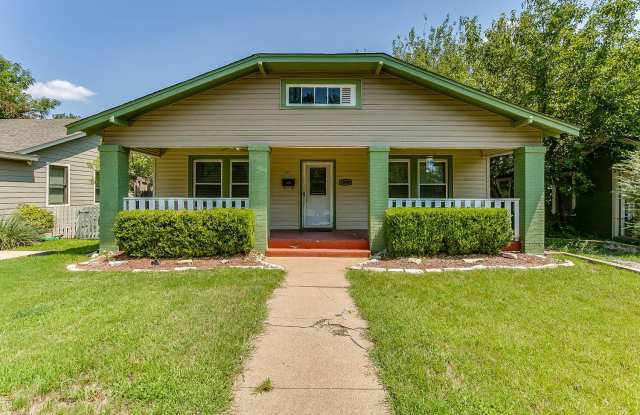 Wonderful 3 Bed, 2 Bath Home in the Heart of Arlington Heights- Cultural District- 76107 - 1801 Virginia Place, Fort Worth, TX 76107